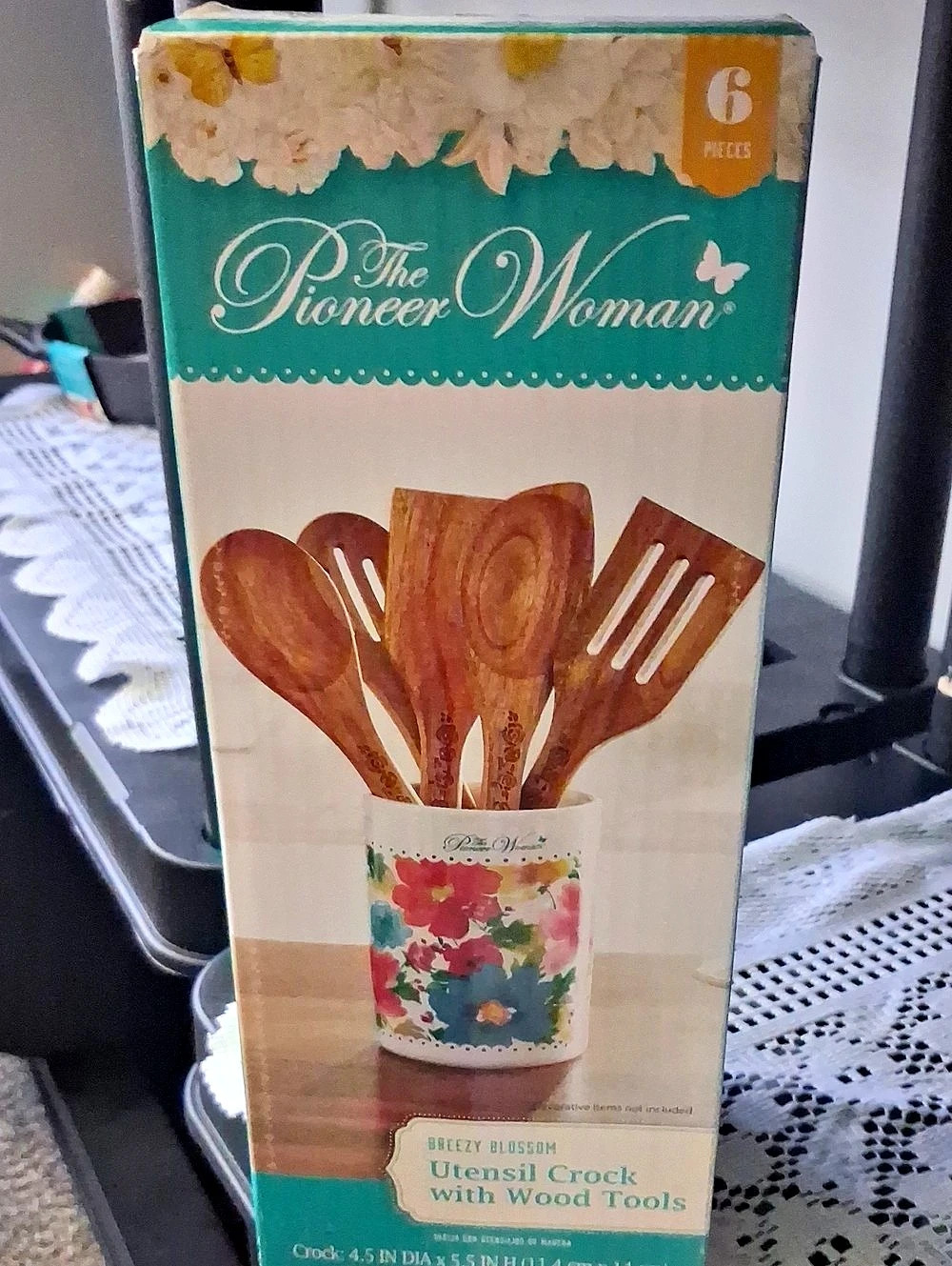 The Pioneer Woman Breezy Blossom Utensil Crock with Wood Tools Floral Utensil